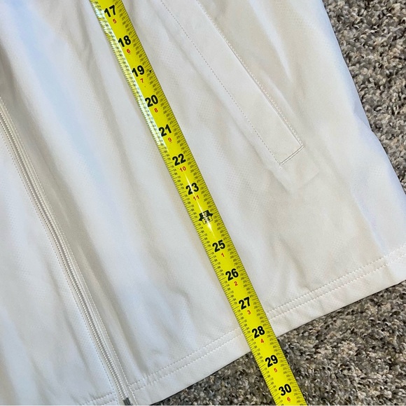 NWT Puma White Hooded Windbreaker Jacket Size Mens Medium - Picture 6 of 11